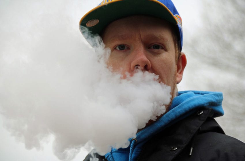  Study: Vaping Clouds Thinking