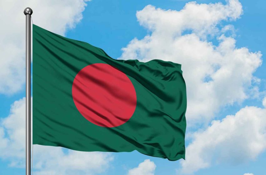  Bangladesh Mulls Ban on E-Cigs and Pouches