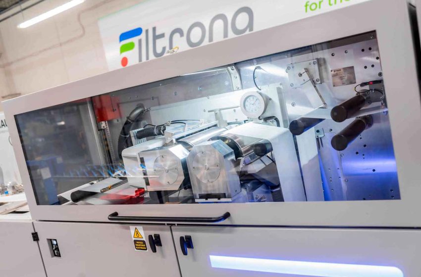 Filtrona Opens New Filters Center